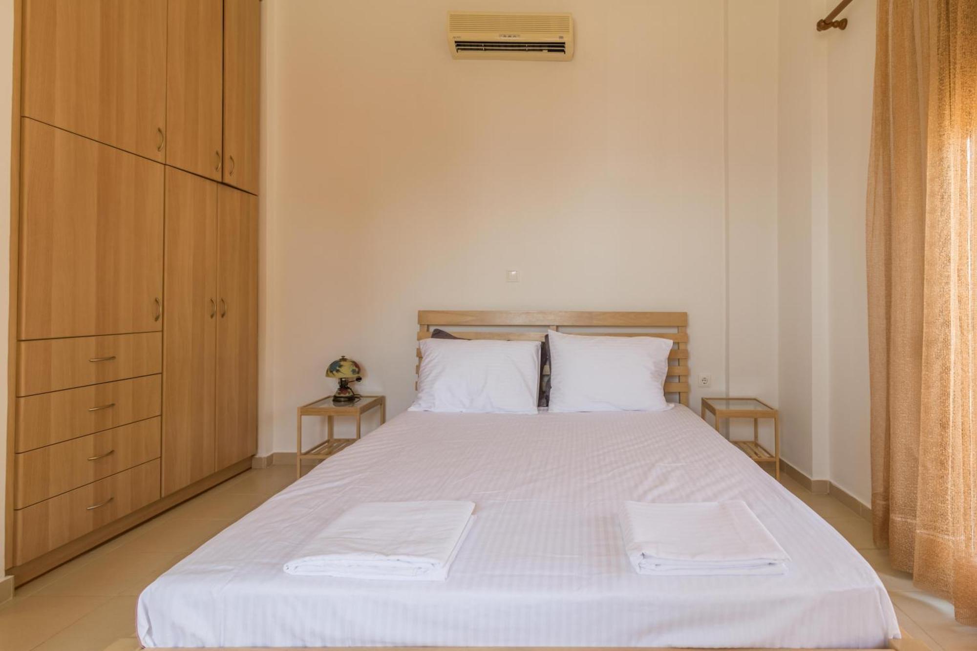Golden Maisonette Retreat Apartment *